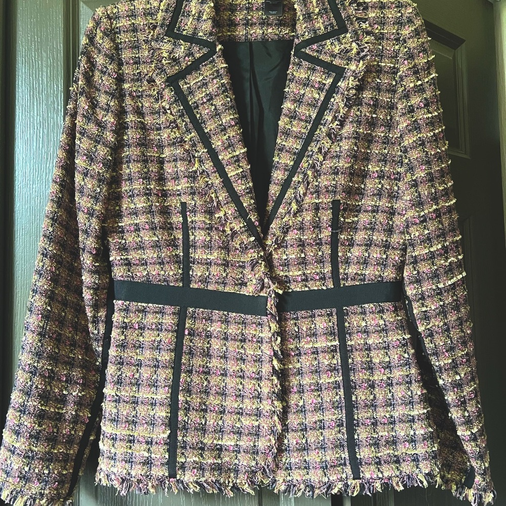 Bisou Bisou, tweed ladies jacket size 8.